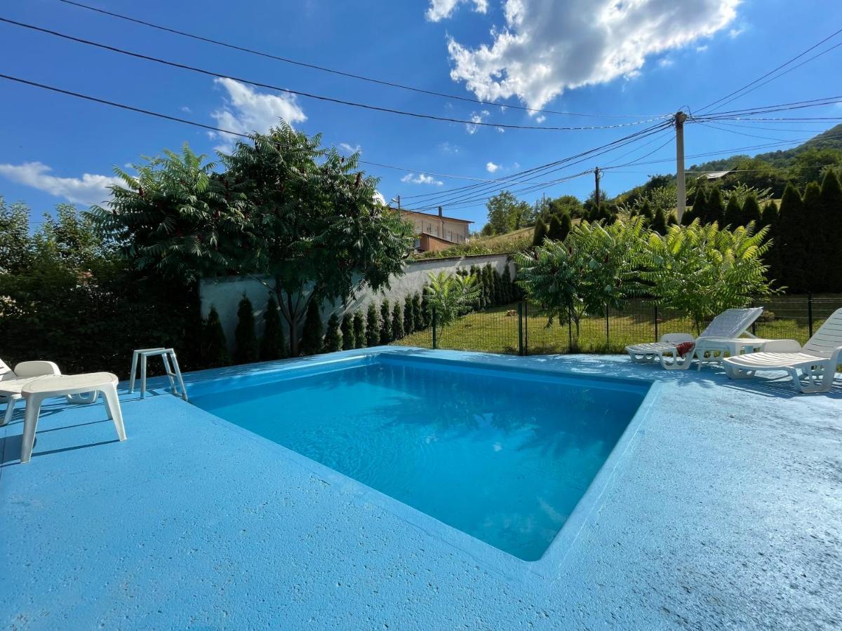 Pool Villa Saraievo Exterior foto